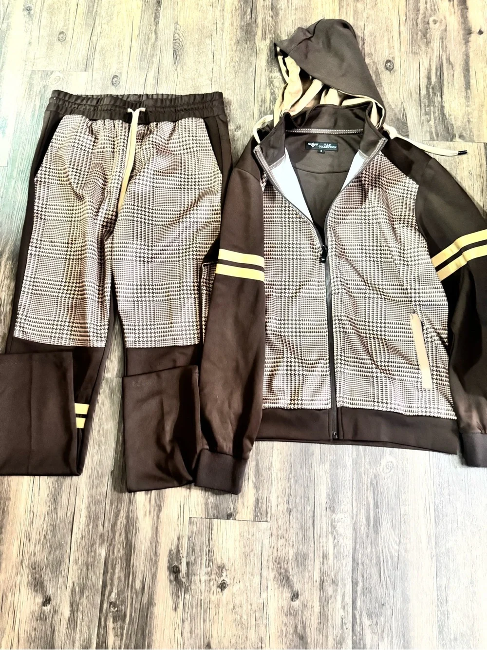 Men's outfit, size S